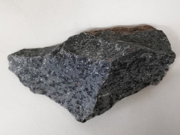 Granat Jadeit gepunktet